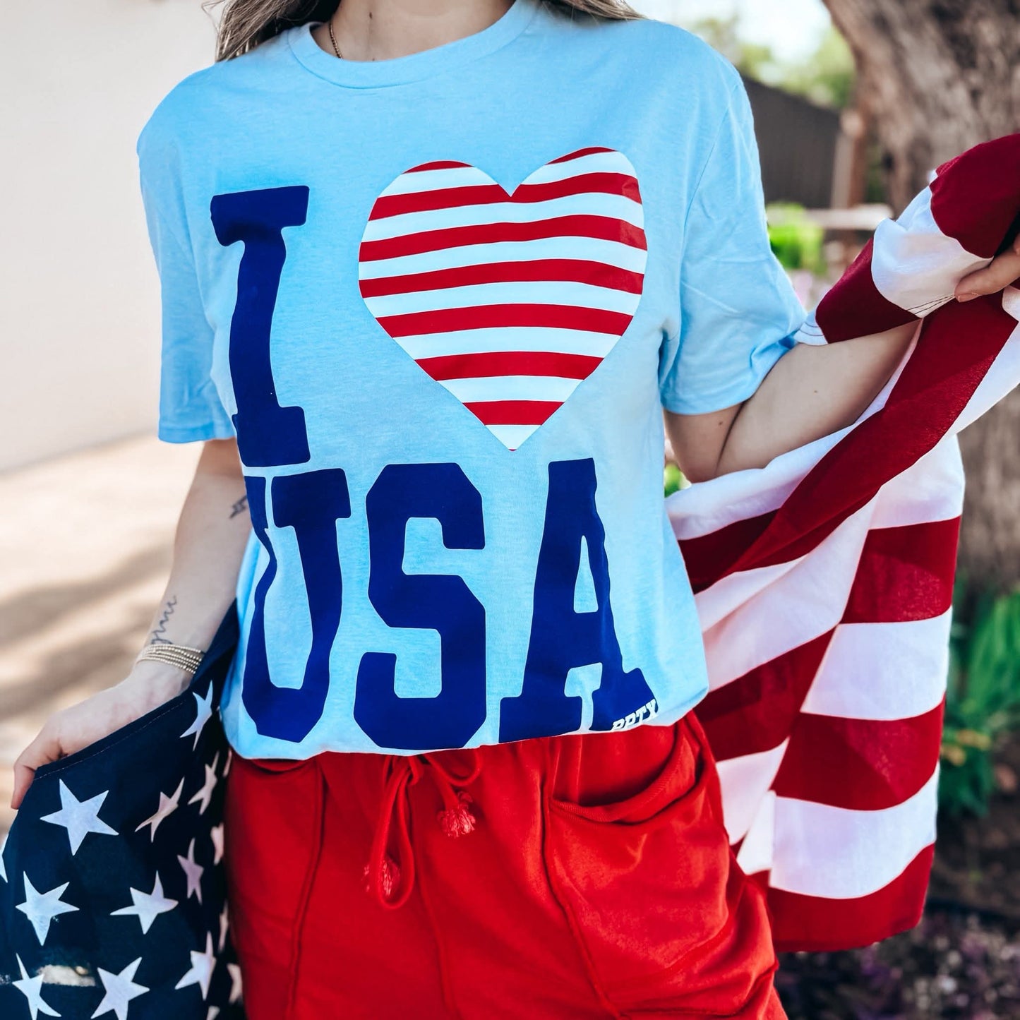 I ❤️ USA Graphic Tee (Pre Order)