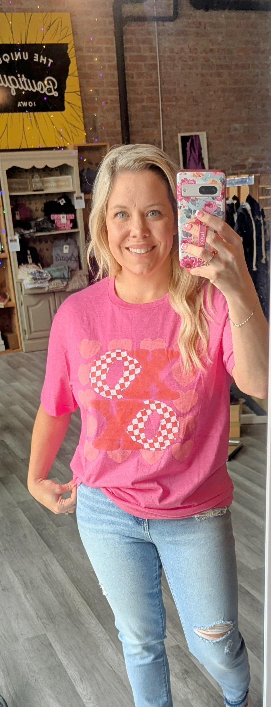 XOXO Checkered Hearts Graphic Tee