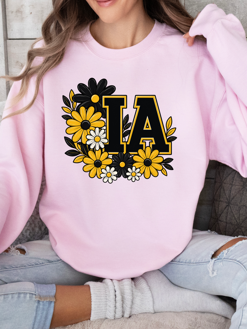 IA Floral Iowa Graphic Crewneck Sweatshirt