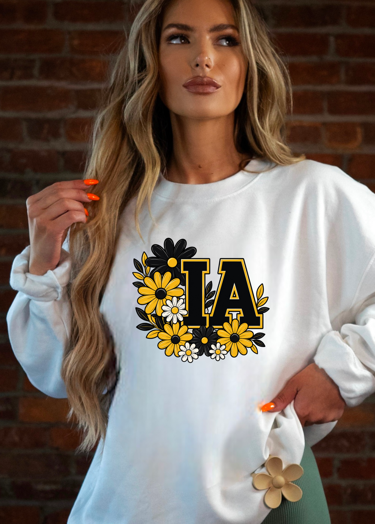 IA Floral Iowa Graphic Crewneck Sweatshirt